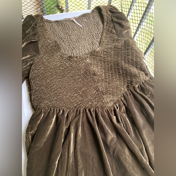 Free People Farrier Velvet Mini Dress Brown Bear Balloon Sleeves Smocked Bodice - Picture 16 of 17